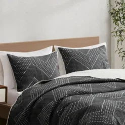 Kirkland's Home Chevron Full/Queen 3-Pc. Coverlet Set- Bedspreads & Coverlets