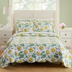Kirkland's Home English Meadow 3-Pc. King Quilt Set- Quilts
