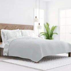 Kirkland's Home Gray Damask Reversible 3-Pc. King Quilt Set- Quilts