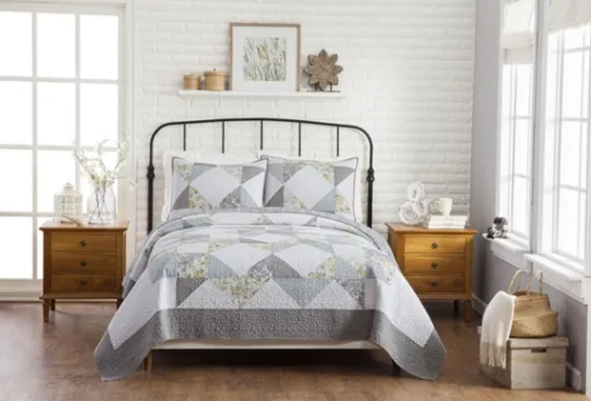 Kirkland's Home Gray Reine-Marie Full/Queen 3-Pc. Quilt Set- Quilts