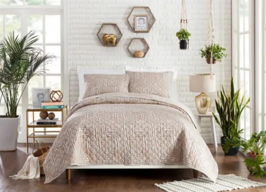 Kirkland's Home Justina Blakeney Abrazo 3-Pc. Queen Quilt Set- Quilts