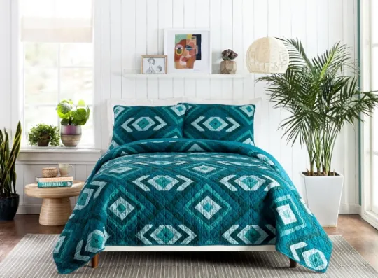 Kirkland's Home Justina Blakeney Midway 3-Pc. King Quilt Set- Quilts